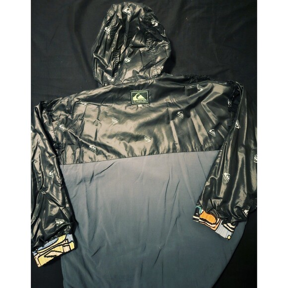 Vintage 80s 90s Quiksilver Surf Skate Jacket with Graphic Sleeves RaD & RaRE - Picture 12 of 13